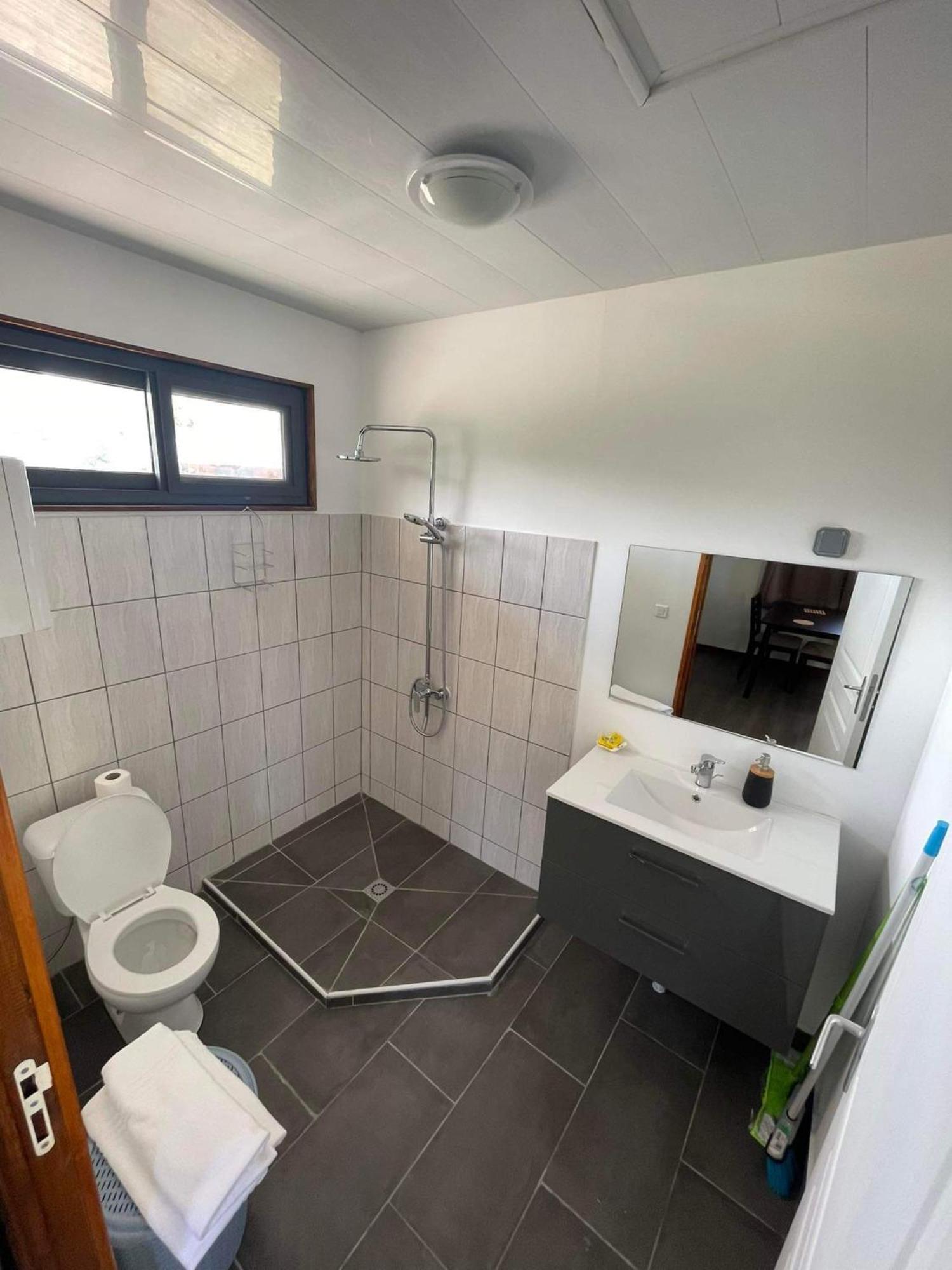 Parea Lodge Huahine Bungalow F2 #Miti Esterno foto